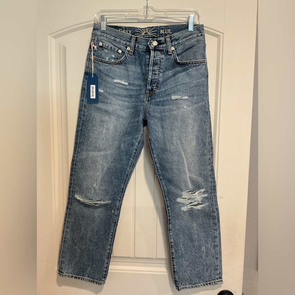 103. NWT Daily Blue Denim by AG, Size 27.